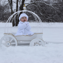 White Small Angel Carriage with gold trim