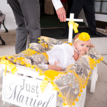 White Medium Pumpkin Wagon