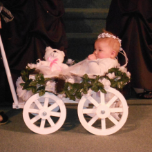 Small wagon, in white